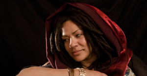 Mozambiquan singer Maiuko Fi